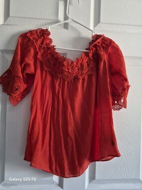(M)Women's Red Lace-Trim Boho Top